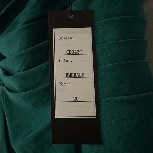 Rent The Runway - Own It Emerald Green Evening Dress Gown Size 20 - Picture 8 of 12